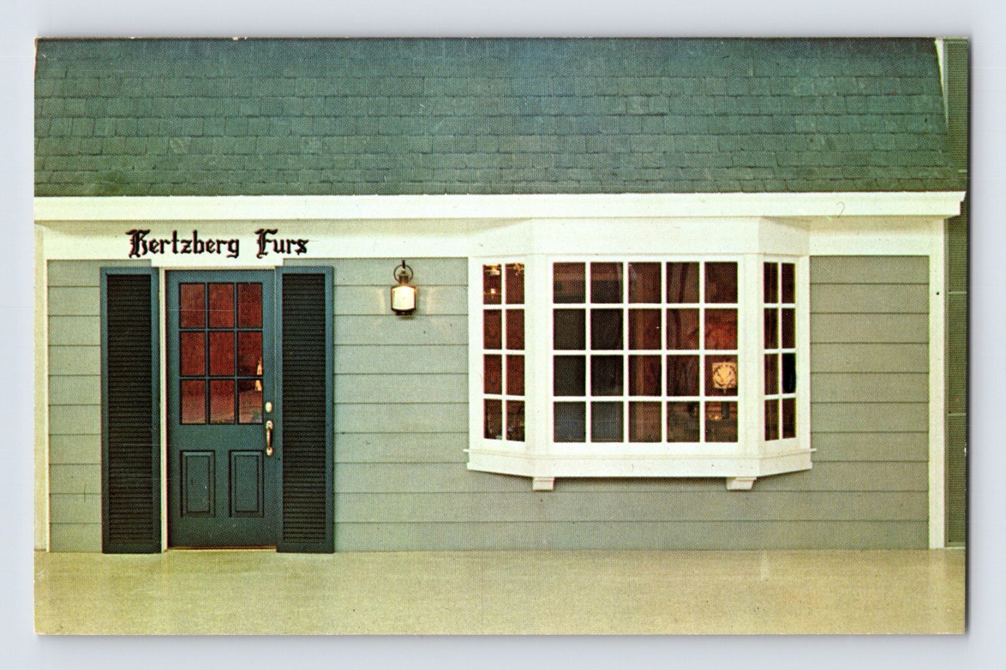 Rocky Mount North Carolina Hertzberg Furs Furrier 1960s Postcard Unposted