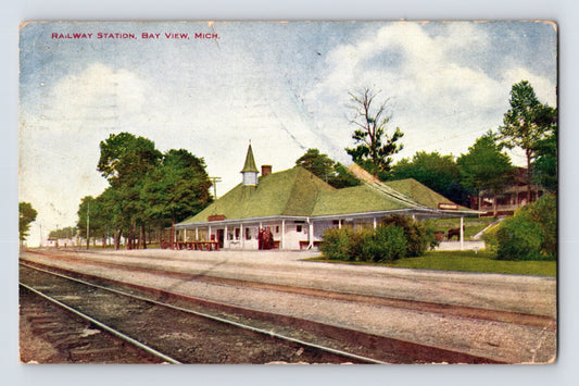 Bay View Michigan railway station depot with tracks in foreground, 1912 color postcard, divided back, posted