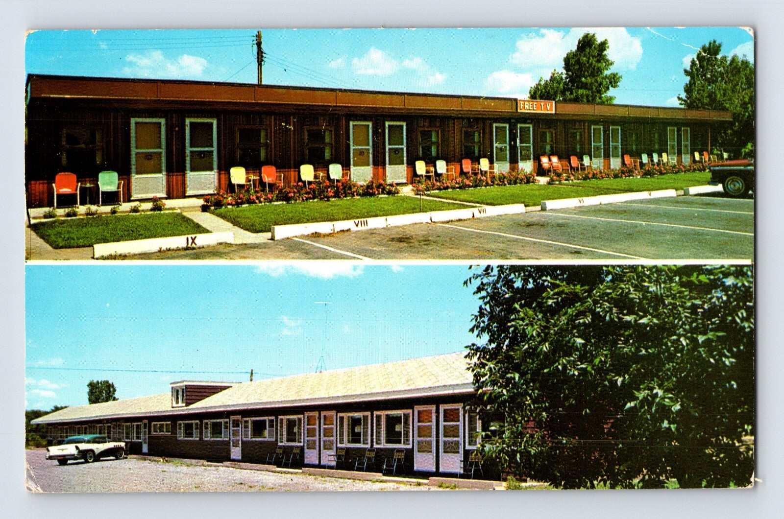 Thousand Islands New York Lloyds Motel exterior rooms chairs 1960 chrome postcard
