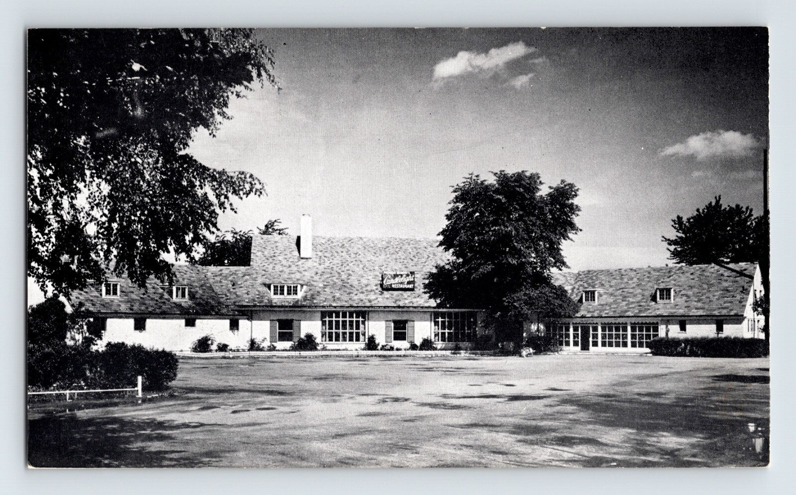 Manhasset Long Island New York Murphys Candlelight Restaurant exterior 1940s postcard