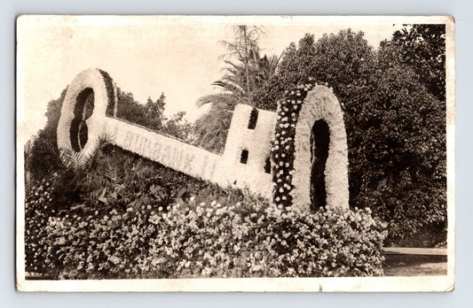 Pasadena California Tournament of Roses Parade Burbank 1920 RPPC Postcard Posted