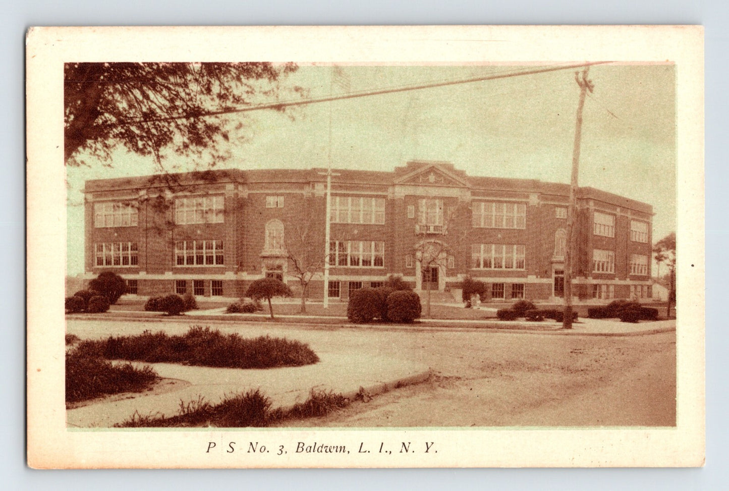 Baldwin New York Long Island Public School PS 3 building 1930s postcard unposted