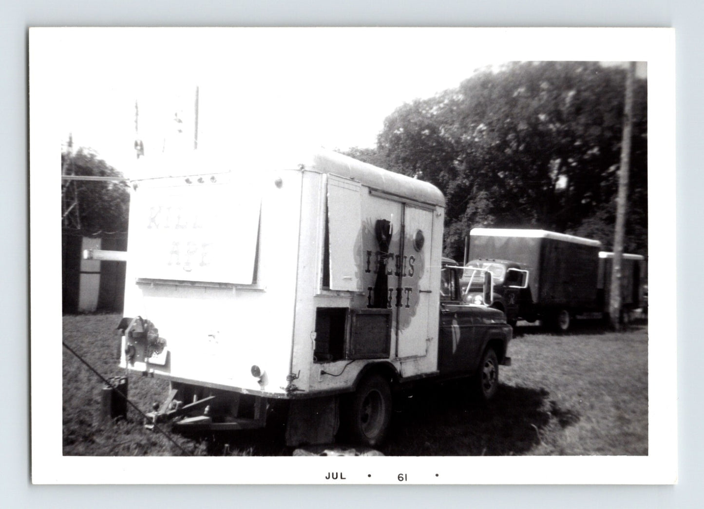 Madden Stillian Circus 1961 Photo Trailer Wagon Killer Ape 5 x 3.5