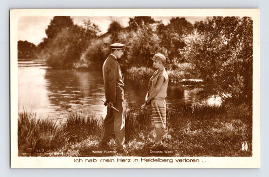 Ich hab mein Herz in Heidelberg verloren film scene riverbank couple 1920s RPPC Ross Verlag