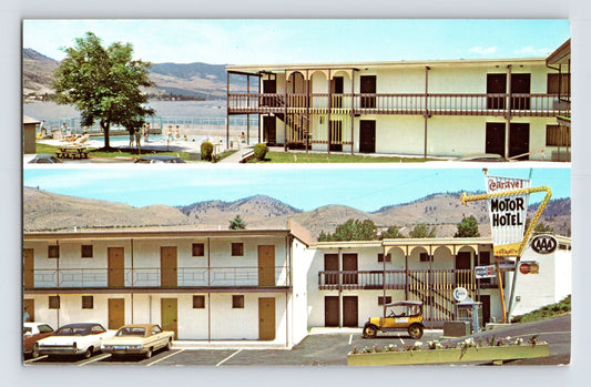 Chelan Washington Caravel Motor Hotel Lake Chelan cars motel postcard 1960s