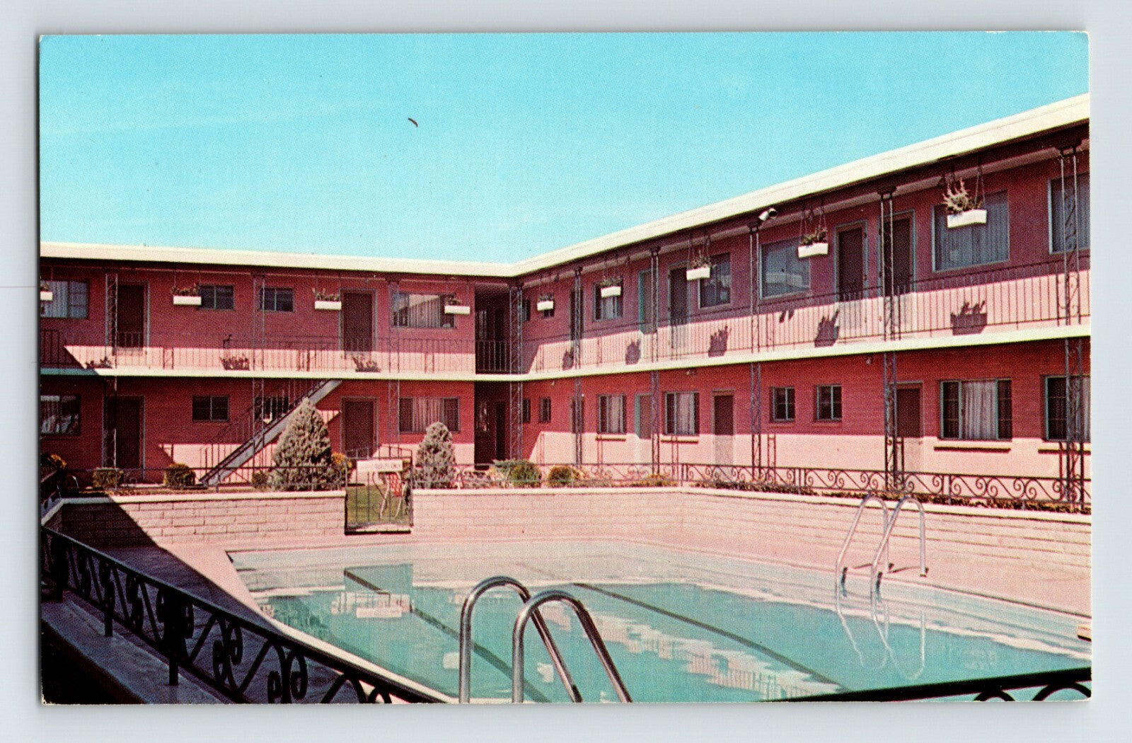 Albuquerque New Mexico Sahara Motor Hotel motel pool courtyard 1960s postcard
