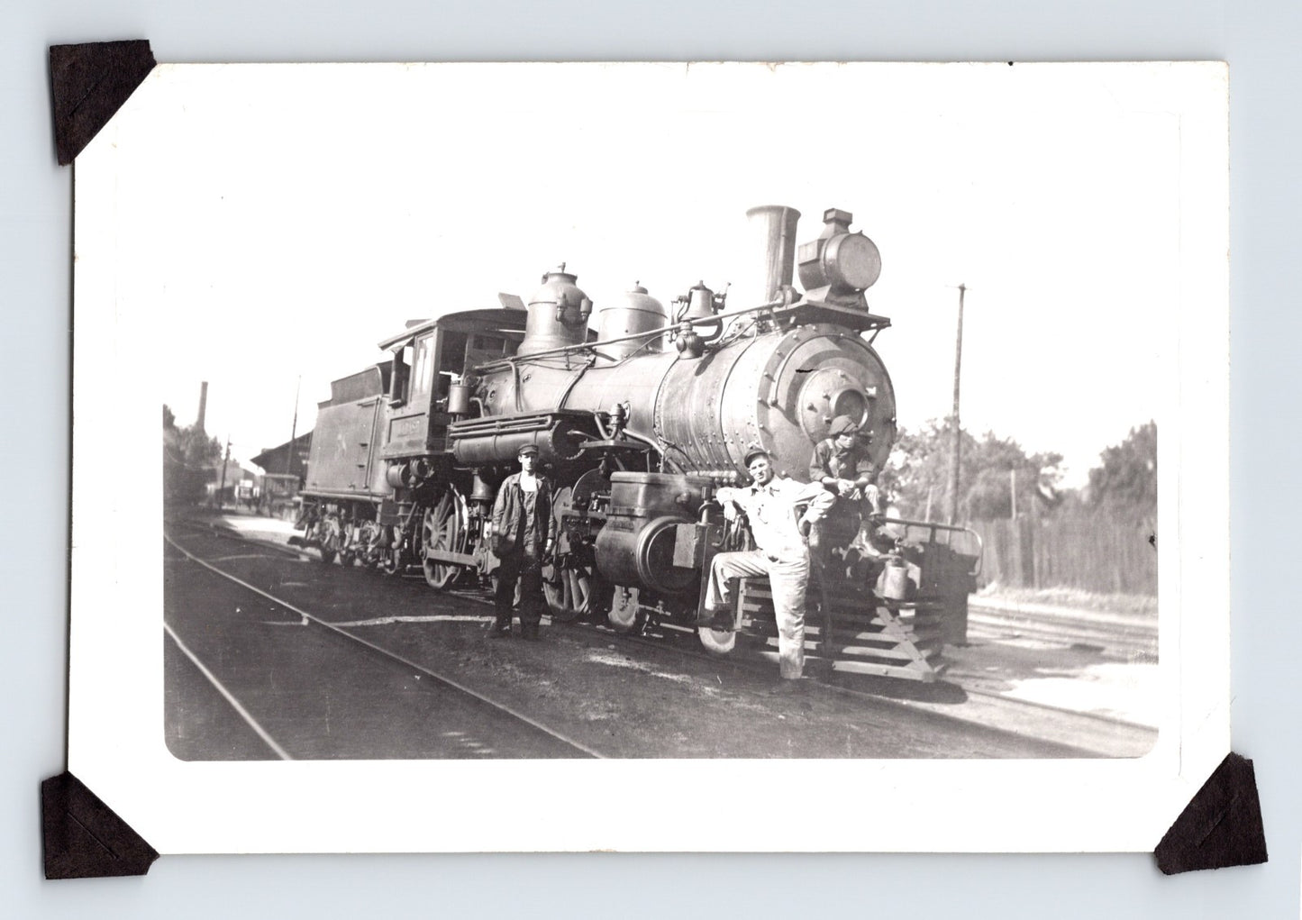 Wabash Railroad Steam Locomotive 1940s Photo Conductor Engineer 4 x 6