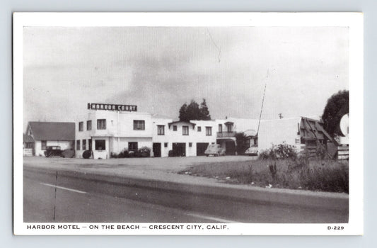 Crescent City California Harbor Motel Highway Roadside 1940s Postcard