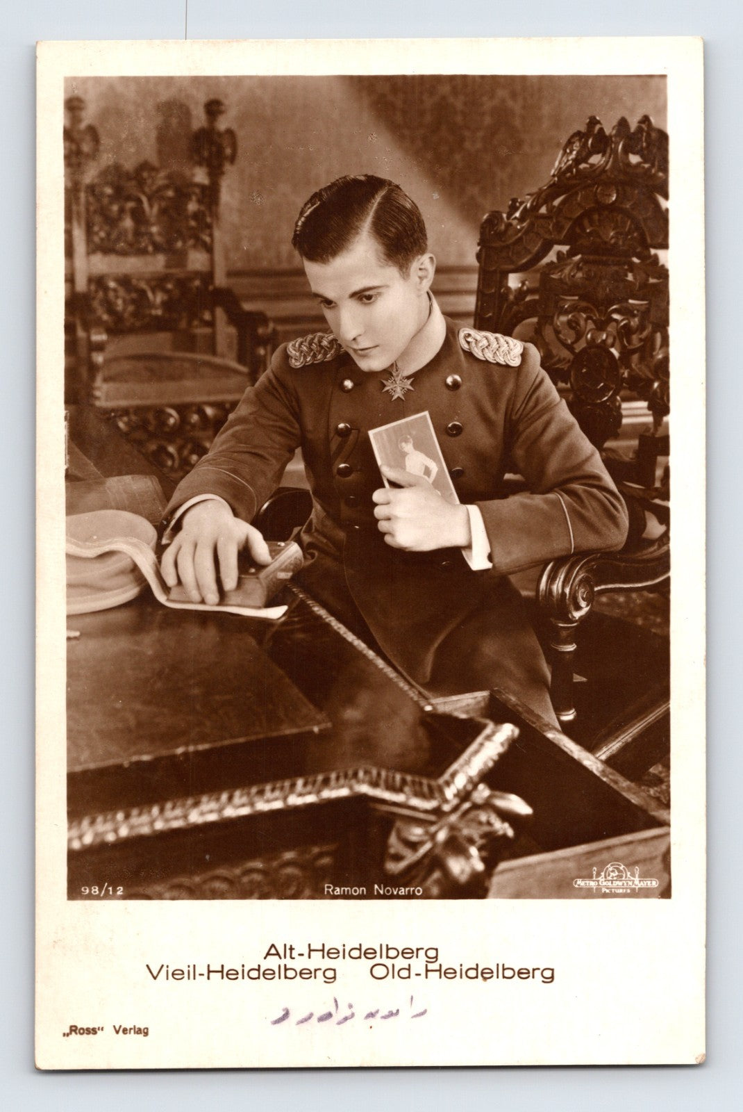 Ramon Novarro MGM Ross Verlag Alt Heidelberg portrait 1920s postcard studio publicity image