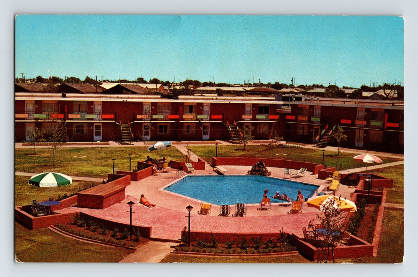 Hansen Atlee Country Club Apartments pool courtyard Oklahoma City Oklahoma 1960s postcard