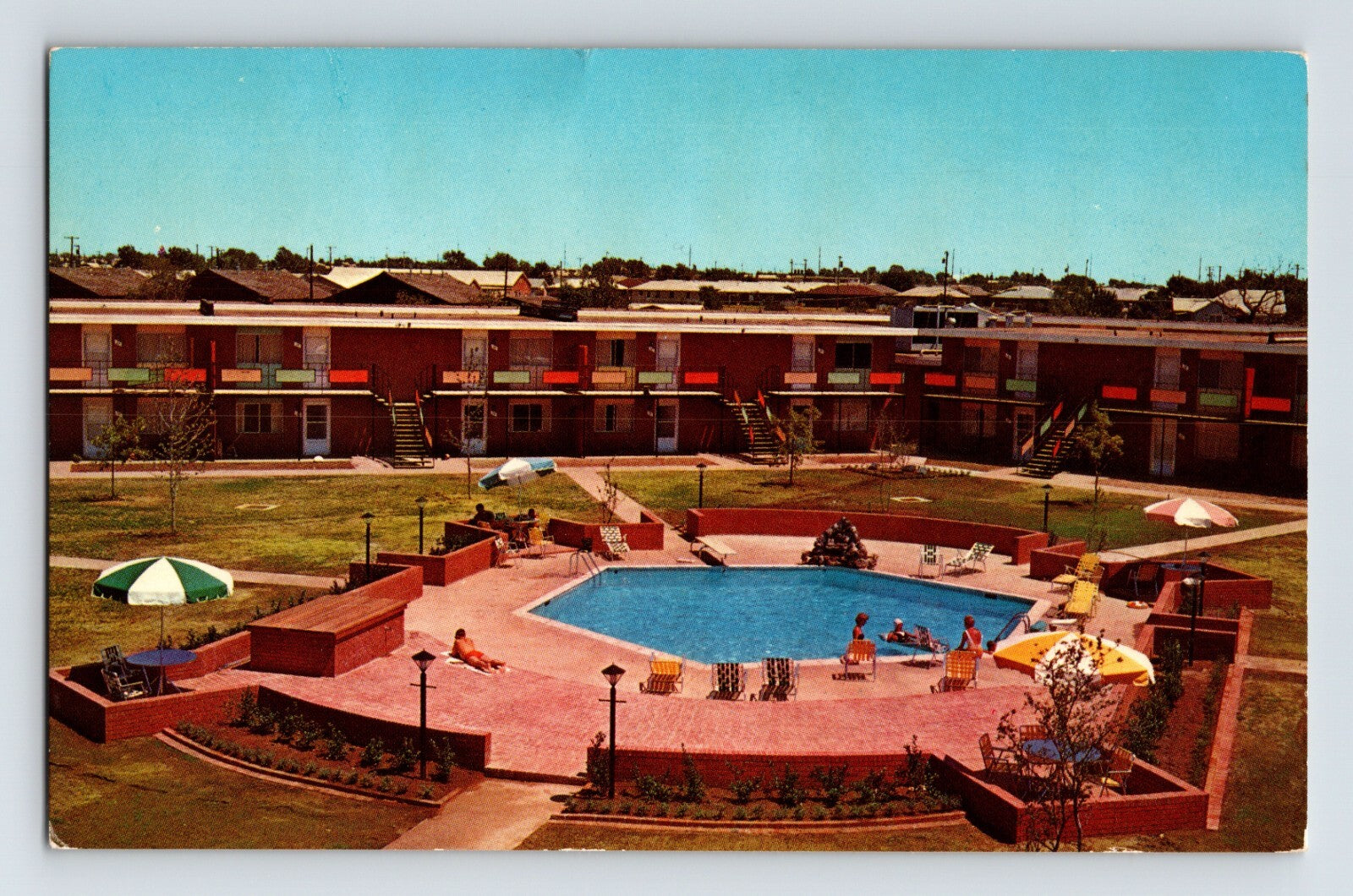 Hansen Atlee Country Club Apartments pool courtyard Oklahoma City Oklahoma 1960s postcard
