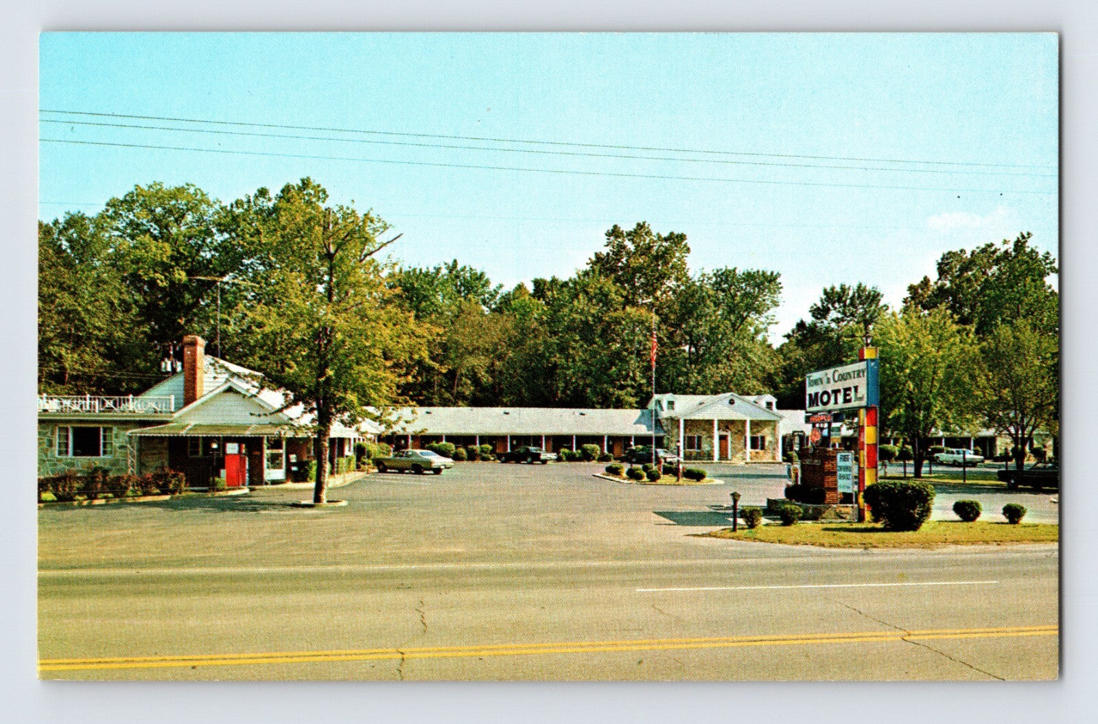 Fredericksburg Virginia Town Country Motel Falmouth roadside 1970s chrome postcard