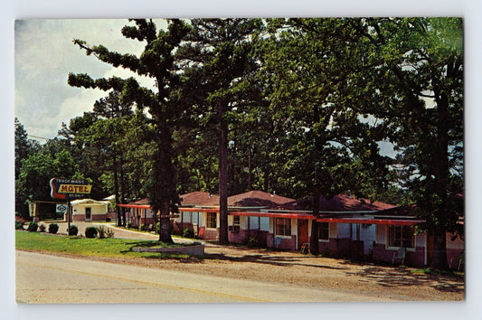 Eureka Springs Arkansas Tradewinds Motel roadside cabins pine trees sign 1960s chrome postcard