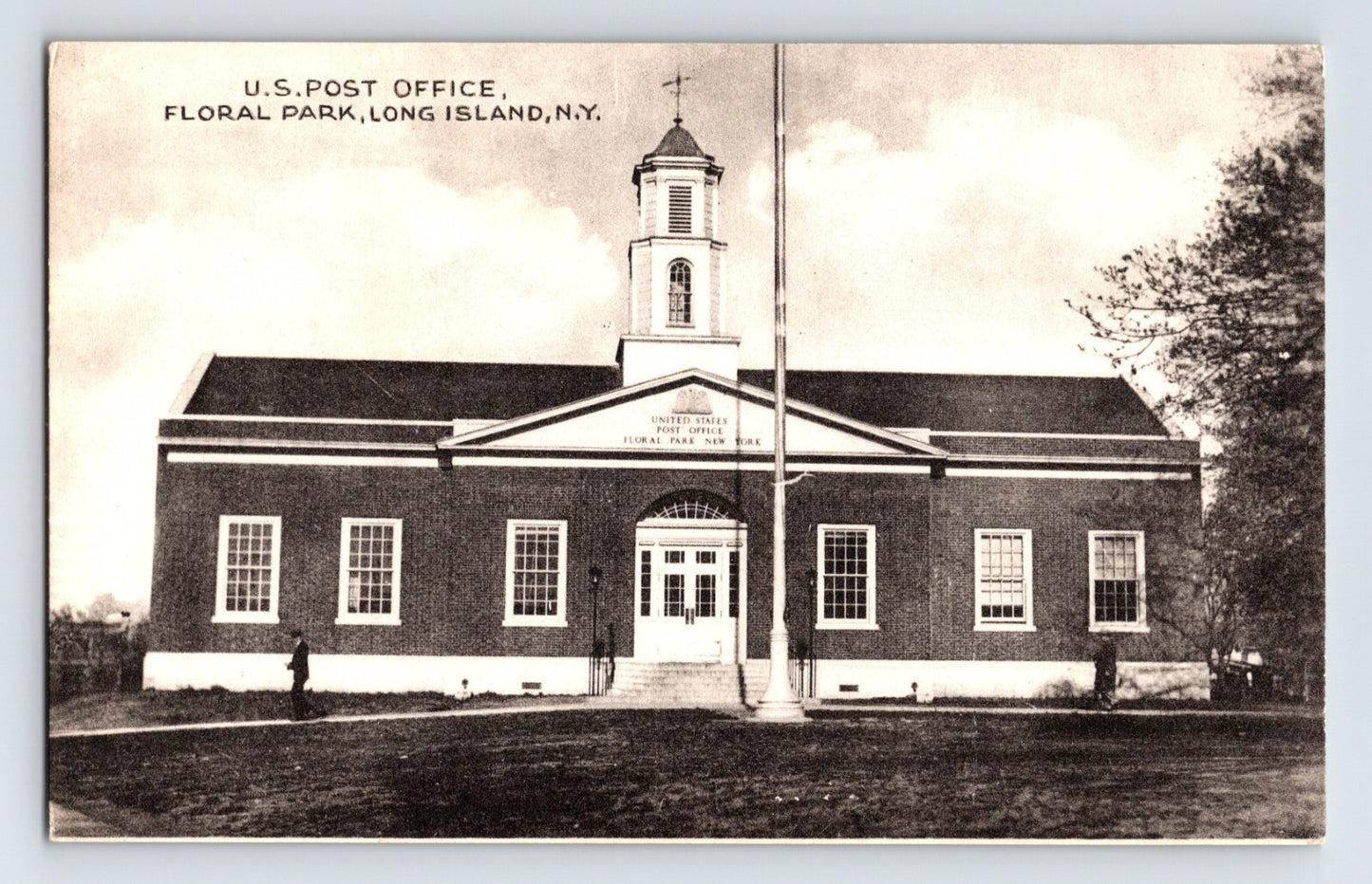 Floral Park Long Island New York post office building black and white postcard 1950s