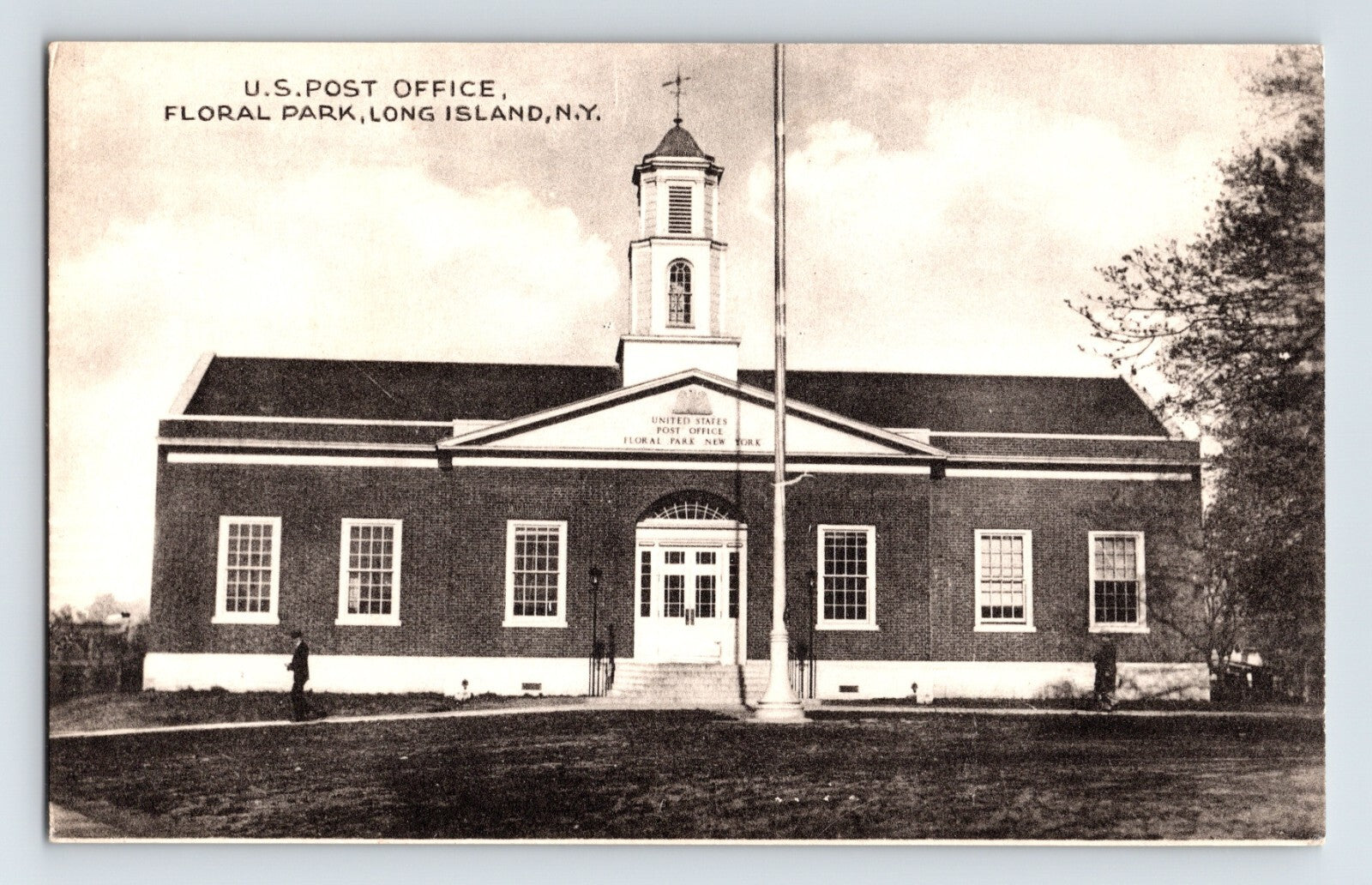 Floral Park Long Island New York post office building black and white postcard 1950s