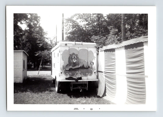 Madden Stillian Circus 1961 Photo Trailer Wagon Lion 5 x 3.5