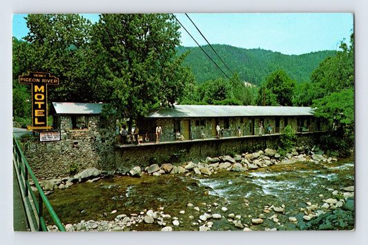 Gatlinburg Tennessee Pigeon River Motel 1960s Postcard Unposted Chrome