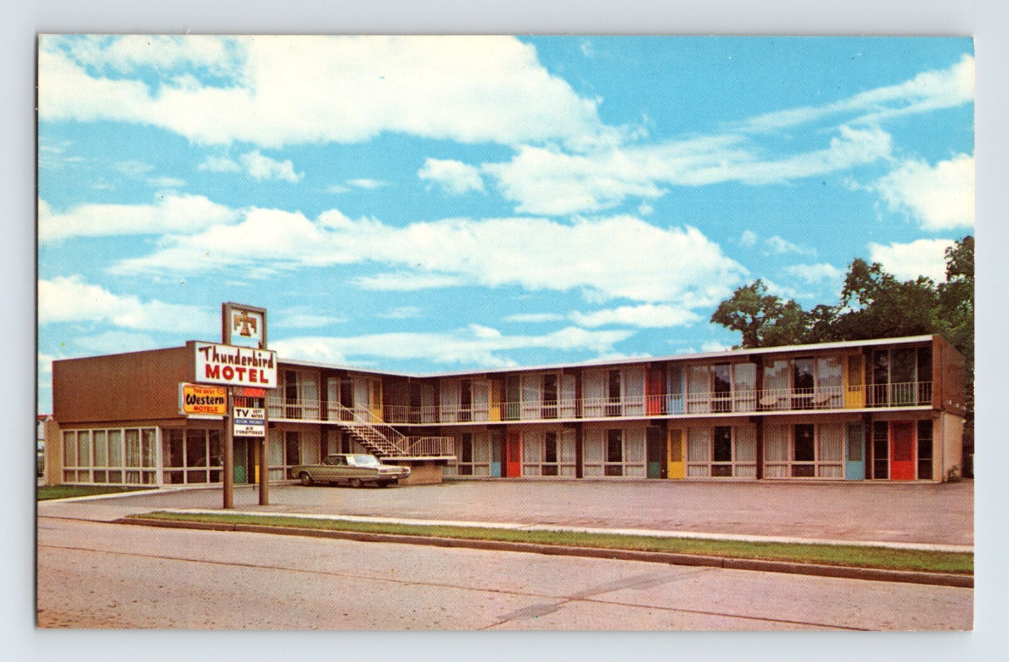 Minot North Dakota Thunderbird Motel exterior 1960s chrome postcard roadside motor lodge