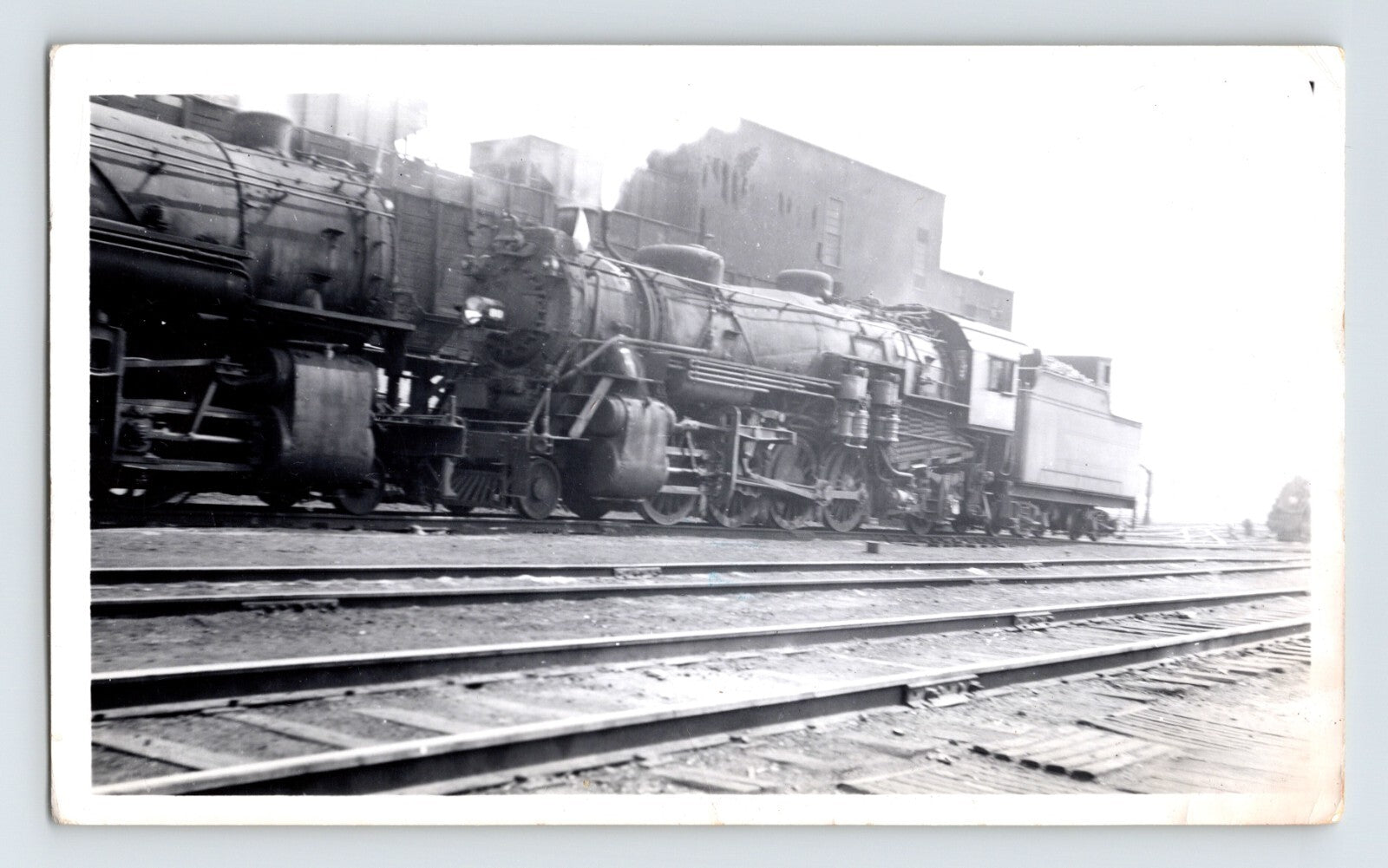 Lehigh Hudson River Railroad steam locomotive yard tracks 1940s photo