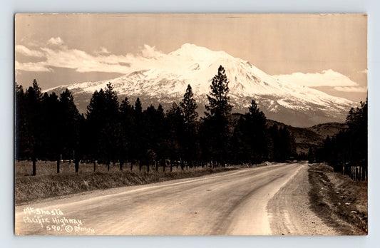 Mount Shasta California Pacific Highway road view trees snow mountain 1930s RPPC postcard