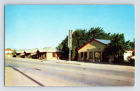 Alpine Texas Cozy Court Motel 1960s postcard roadside motor court exterior signage buildings
