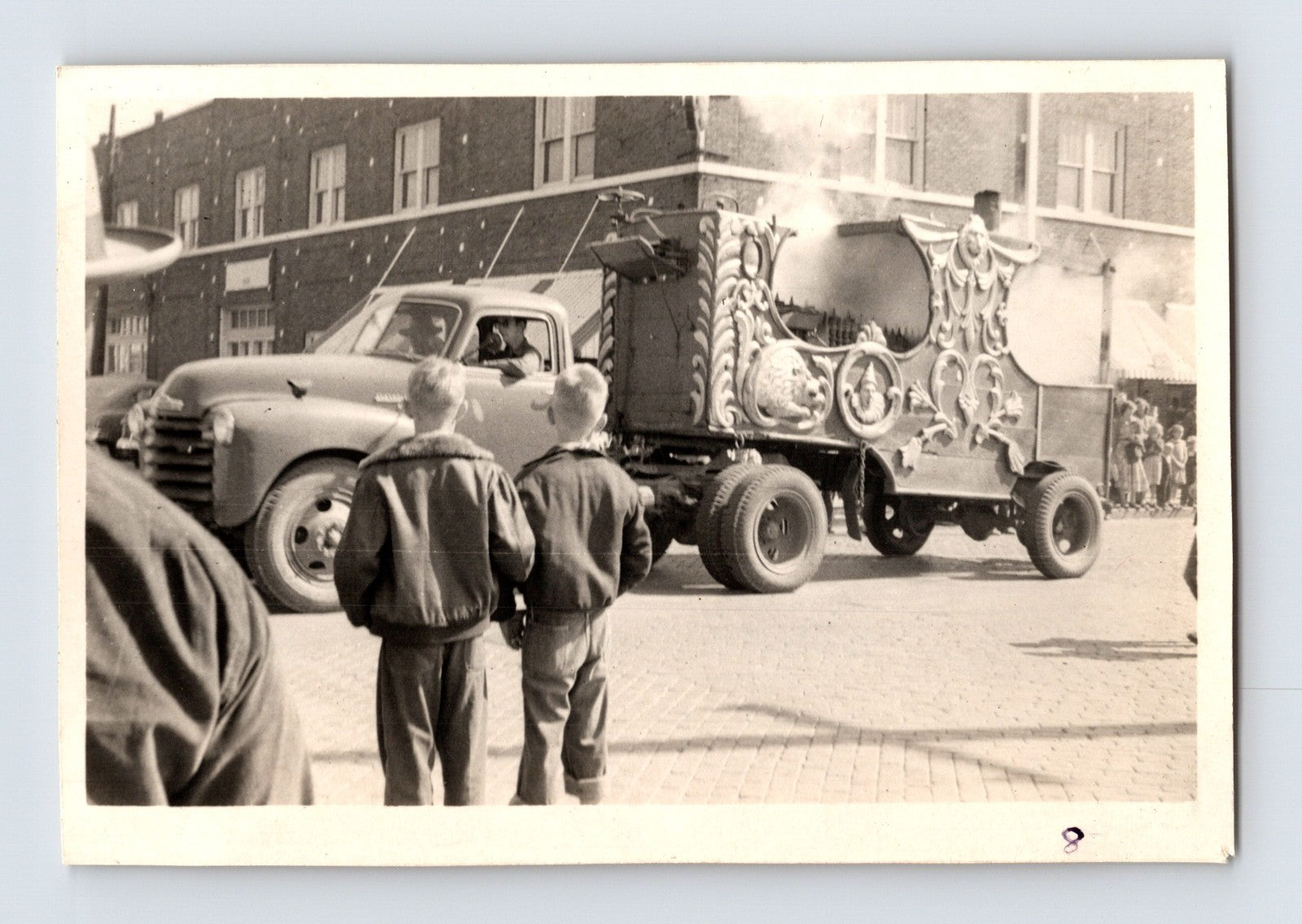 King Bros Cristiani Circus 1950s photo calliope wagon parade truck Helena Arkansas