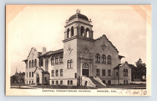 Merced California Central Presbyterian Church Spanish revival architecture tower 1940s postcard