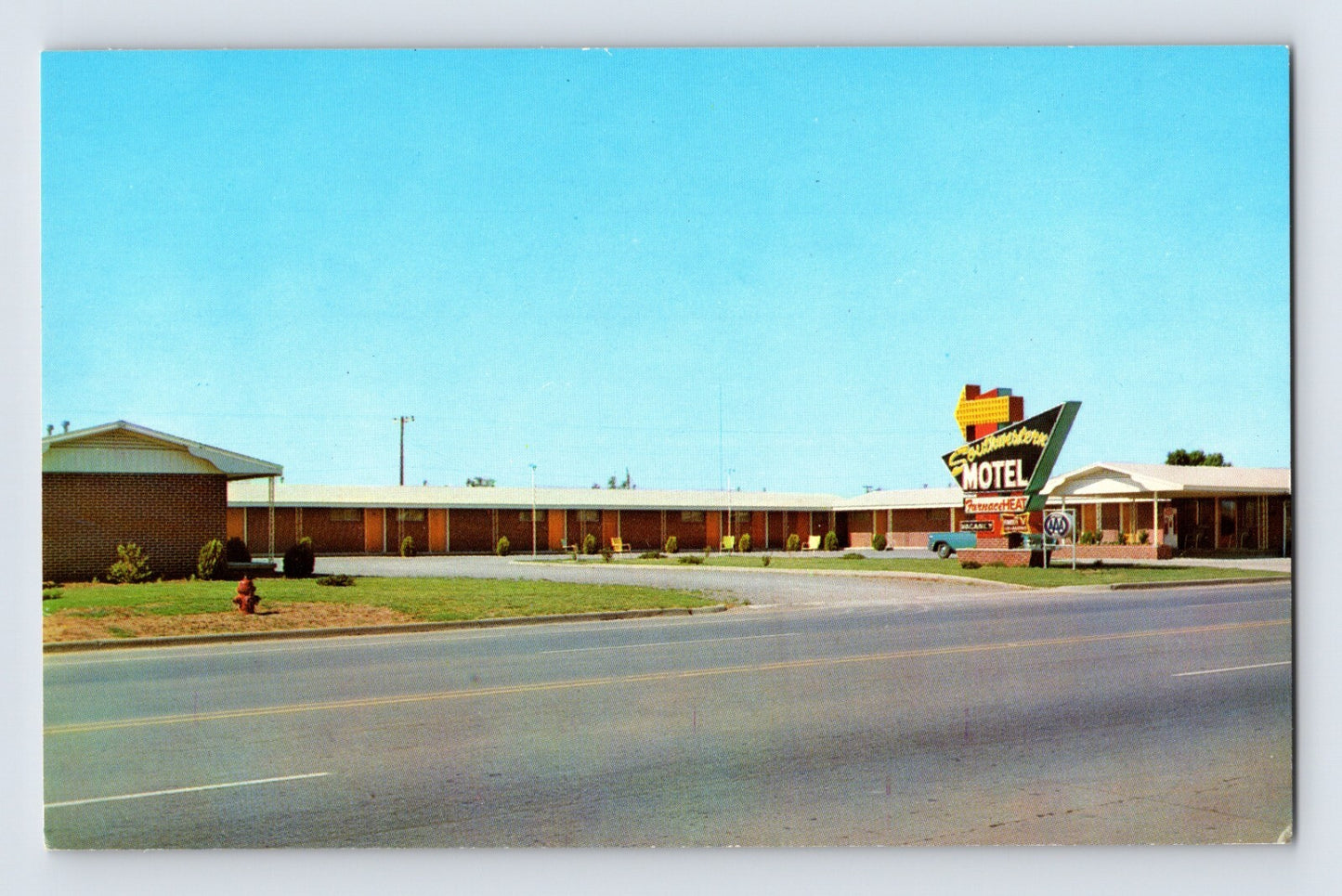 Weatherford Oklahoma Southwestern Motel Route 66 roadside sign motor court 1960s chrome postcard
