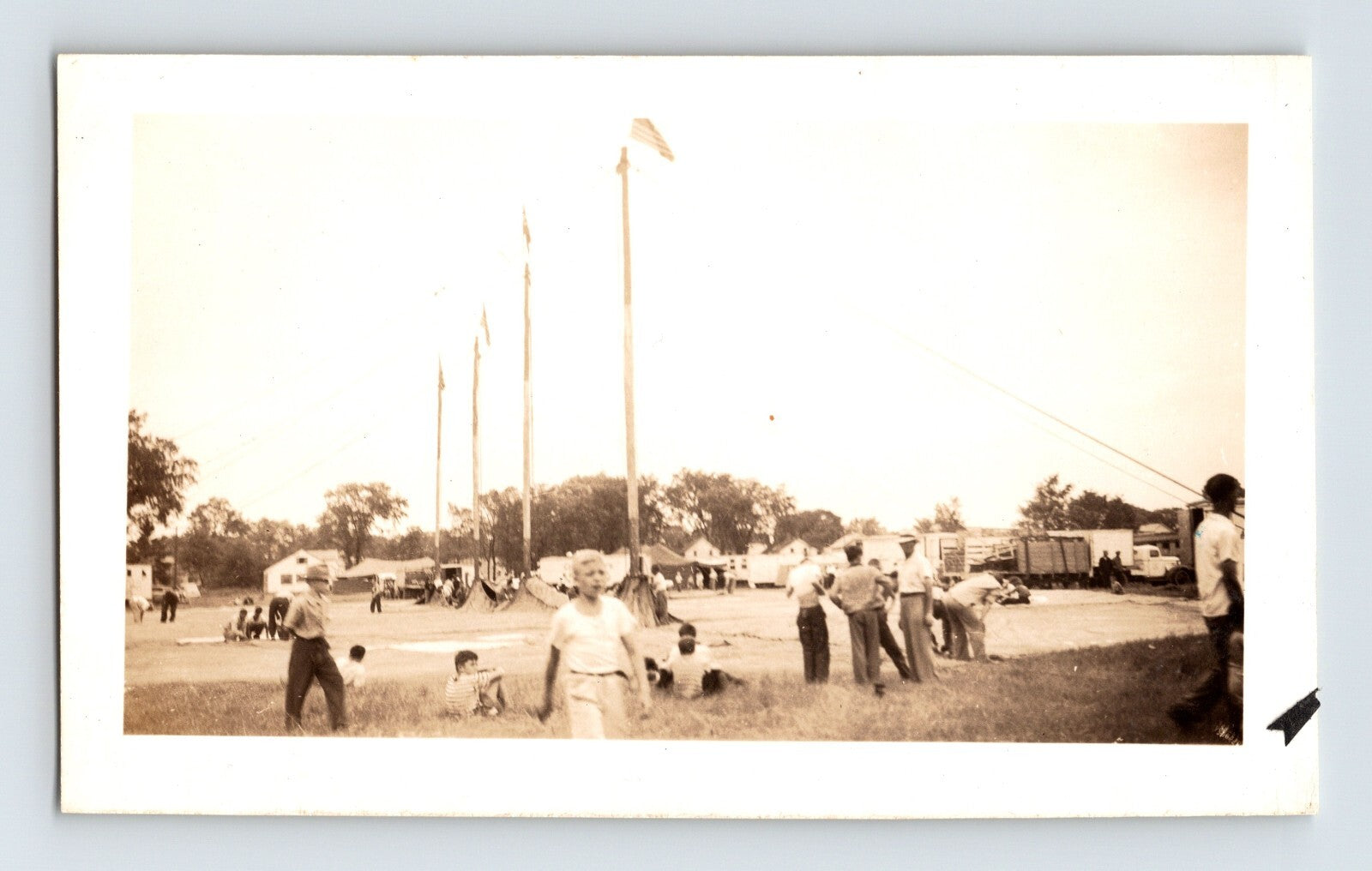 Clyde Beatty Circus big top tent raising crew 1940s circus lot photo