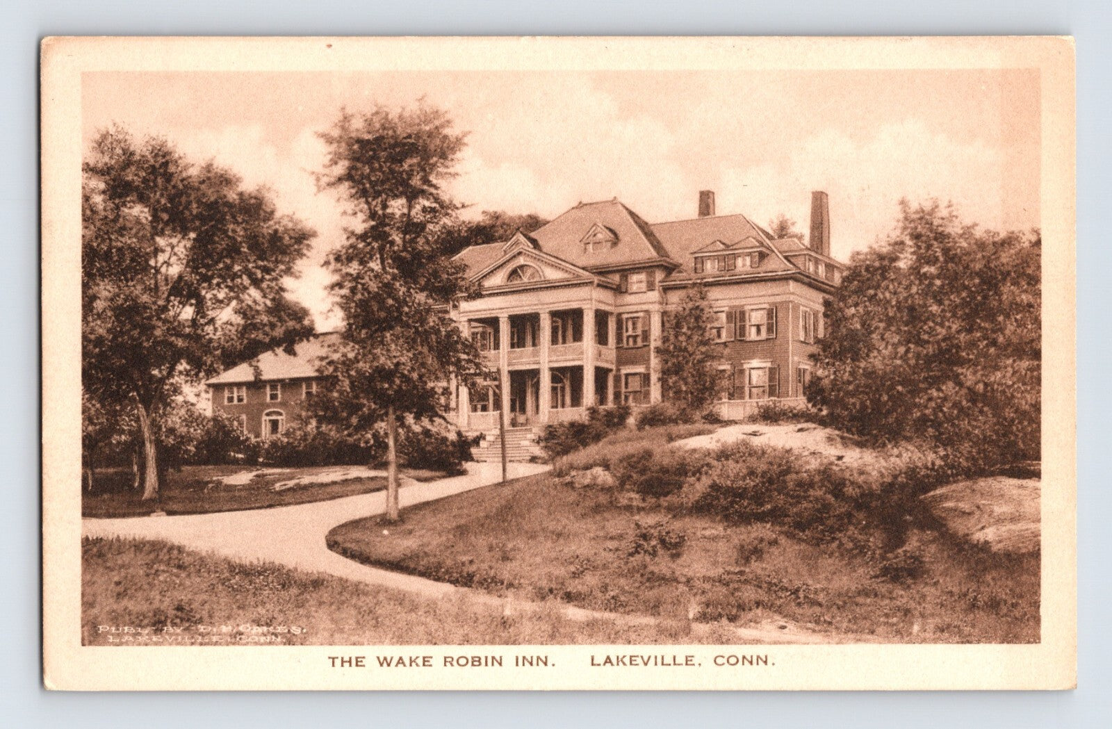 Wake Robin Inn Lakeville Connecticut large colonial style hotel with porch and landscaped grounds postcard