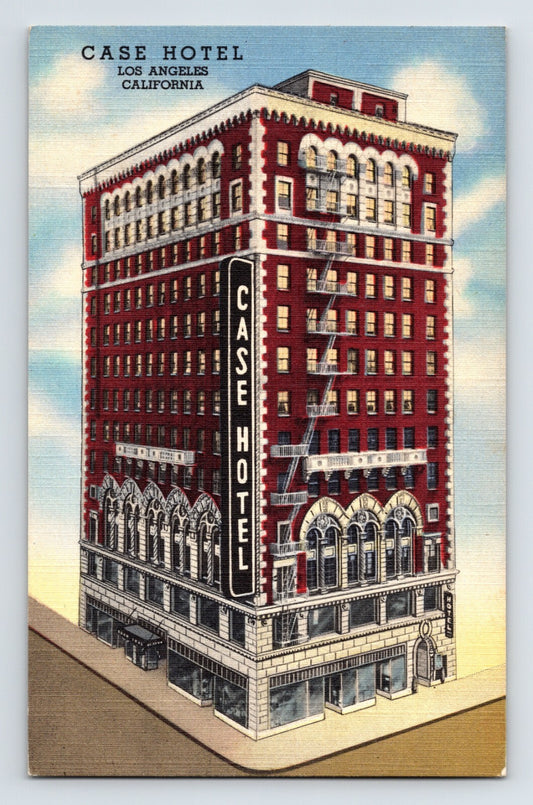 Postcard front shows Case Hotel Los Angeles California red brick high rise linen 1940s unposted