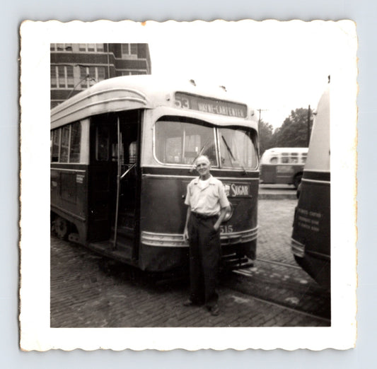 Tenth and Luzerne depot trolley 53 Inkster Lakeline 1960 photo conductor standing beside car 315