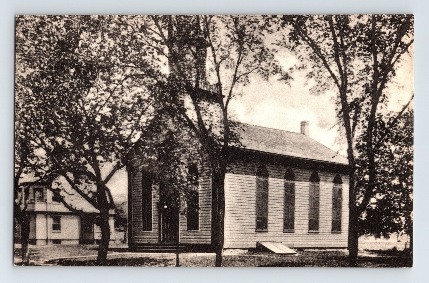 Southold New York Long Island Universalist Church 1930s Postcard Unposted