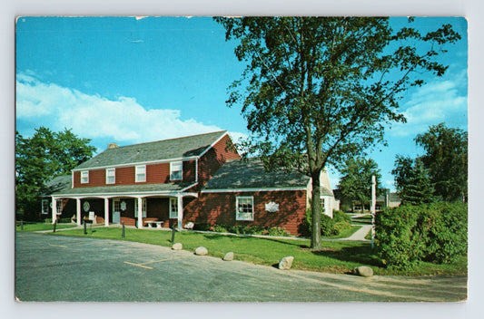 Delavan Wisconsin Millies Pancake Haus restaurant red building roadside dining 1960s postcard