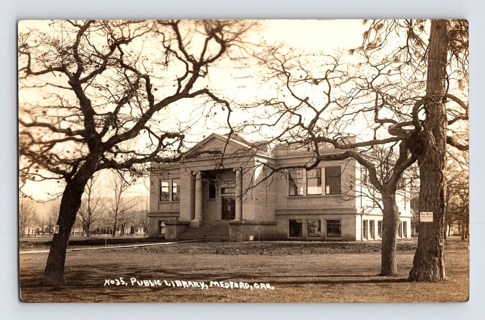 Medford Oregon Public Library neoclassical building RPPC postcard 1910s