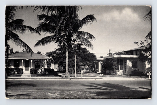 Key West Florida Ward’s Court Motel 1953 Postcard Posted Black White Chrome
