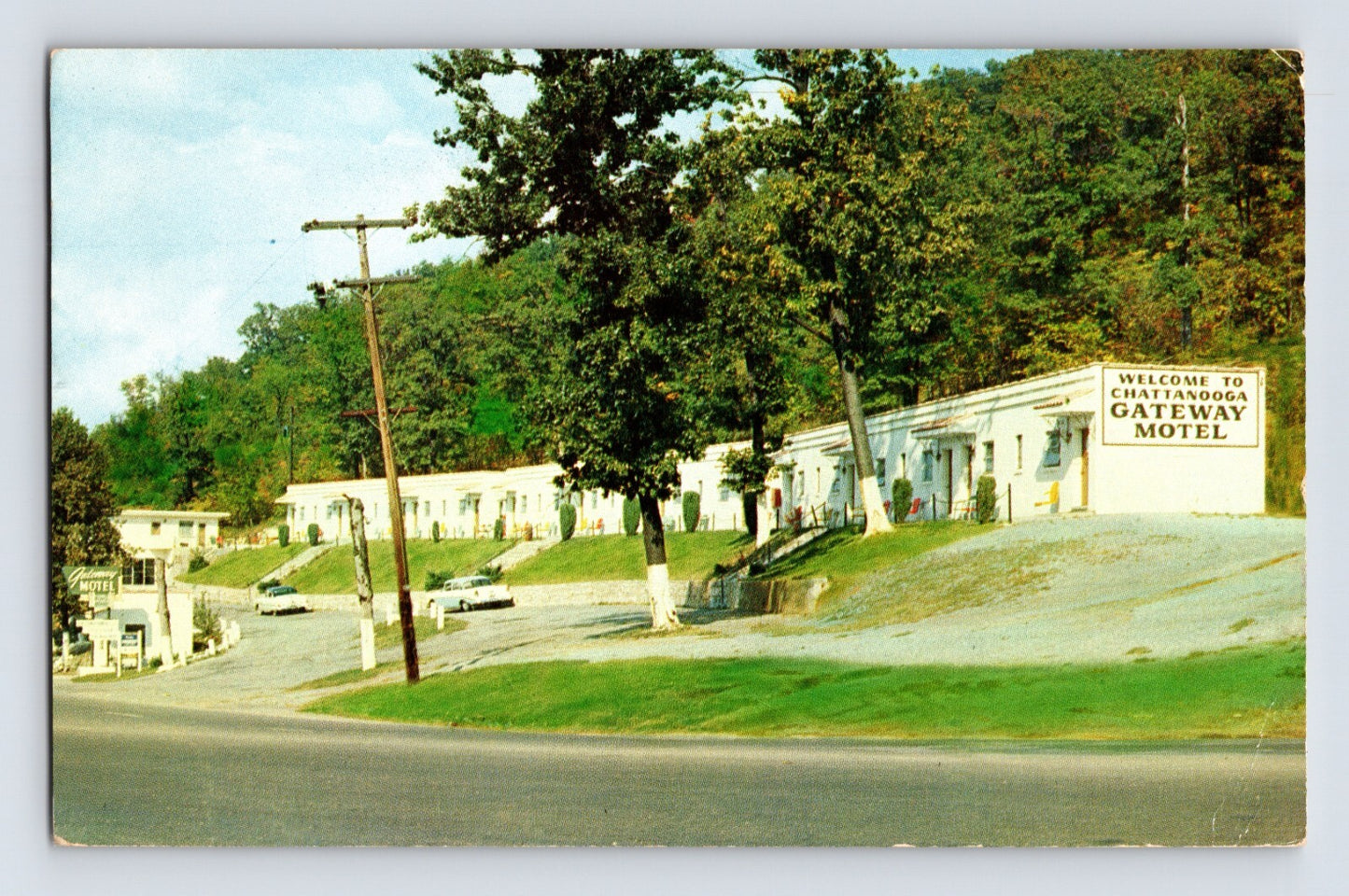 Chattanooga Tennessee Gateway Motel roadside motor court 1950s chrome postcard