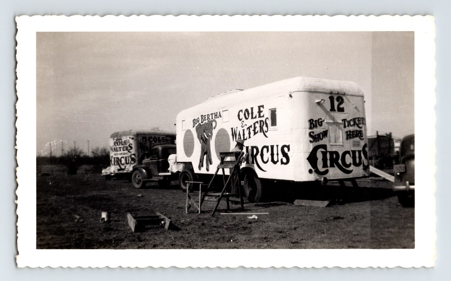 Cole Walter Circus 1952 Photo Elephant Truck Painter Hugo OK 5.5 x 3.5