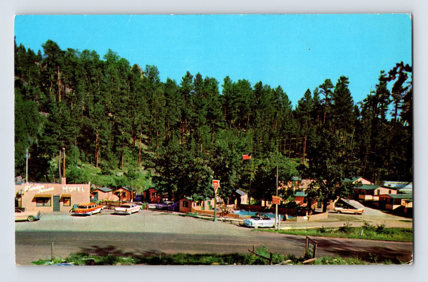 Keystone South Dakota Mountain Terrace Motel roadside view Black Hills chrome postcard