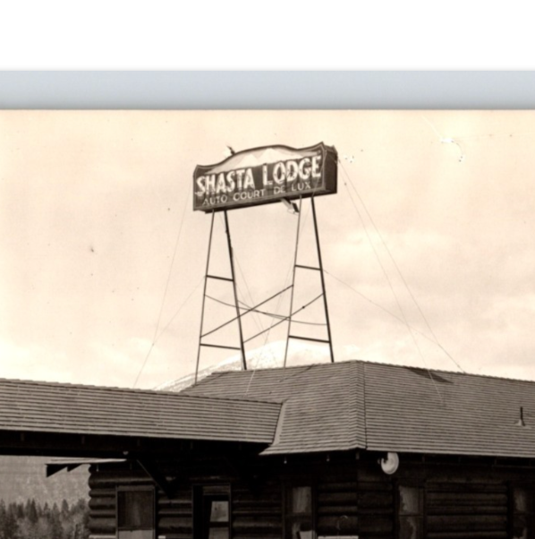 Mount Shasta California Shasta Lodge Auto Court 1940s RPPC Postcard Unposted