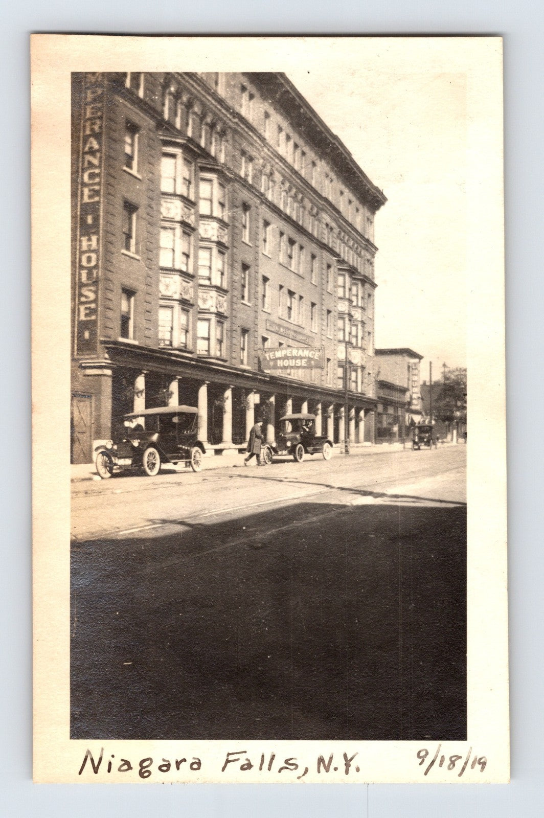 Niagara Falls NY Temperance House Hotel Street Scene 1919 Photo - 2.75 x 4.25